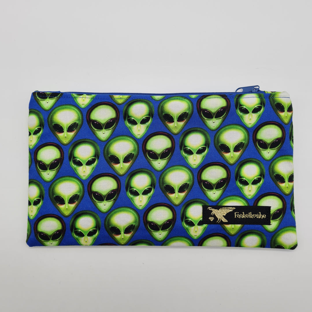 Reißverschlusstasche "Extraterrestrisch" Made by Funkelkrähe
