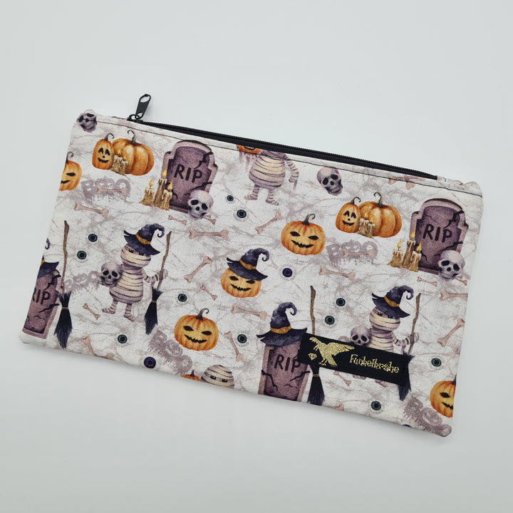 Reißverschlusstasche "Trick or treat" Made by Funkelkrähe