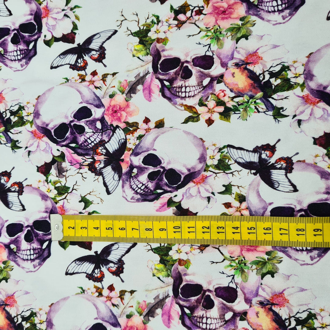 Baumwolljersey mit Totenköpfen und Rosen "Flower skulls"
