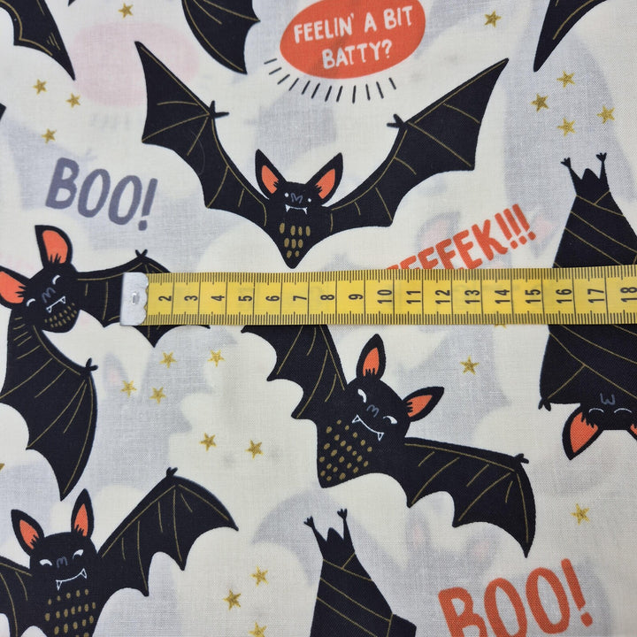 Baumwollstoff Alexander Henry Fabrics Boo! Eek! Bat!